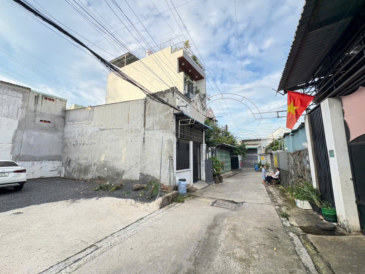 đất gần bigc dĩ an