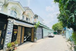 nhà gần cụm trường học