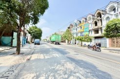 nhà mặt tiền ĐT743