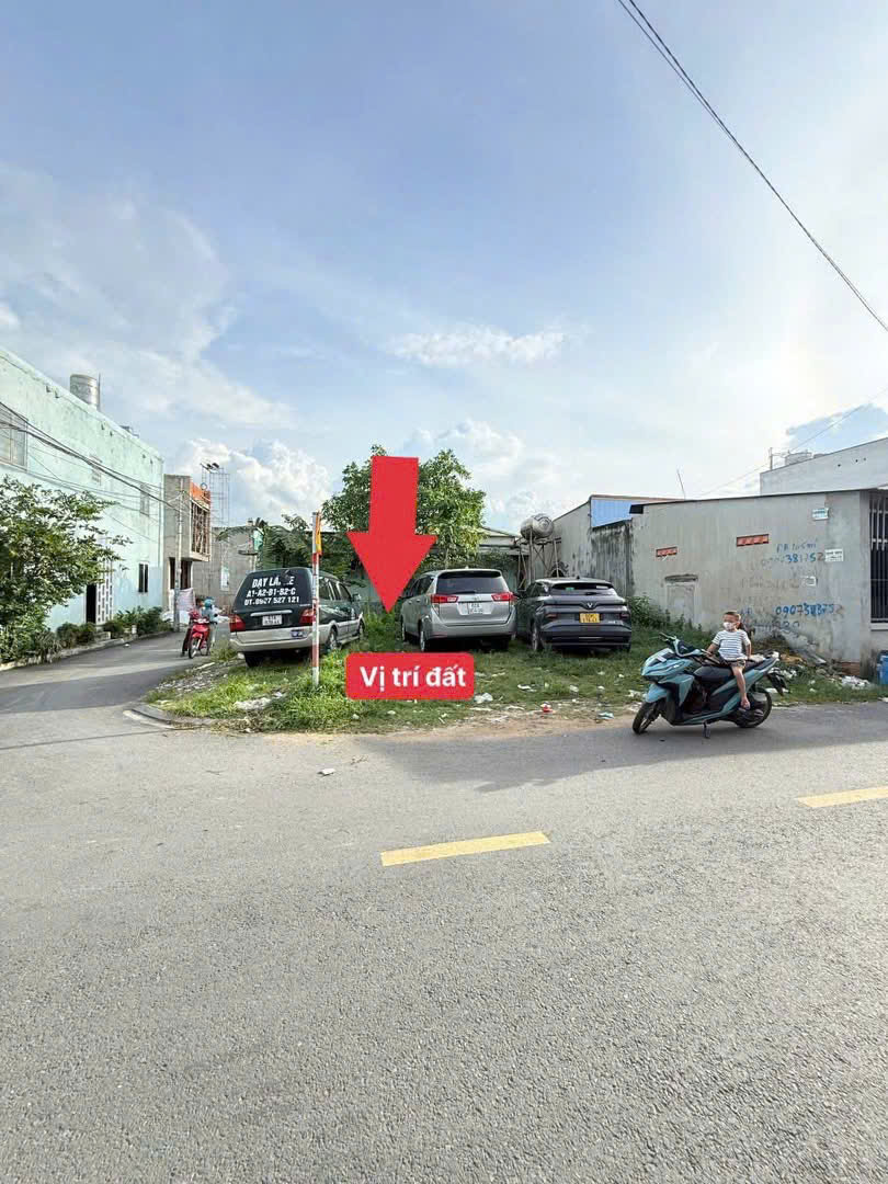 Bán Đất Góc 2 Mặt Tiền Kinh Doanh Đường Lê Văn Tiên Dĩ An