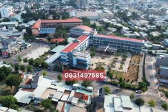 đất gần trường học