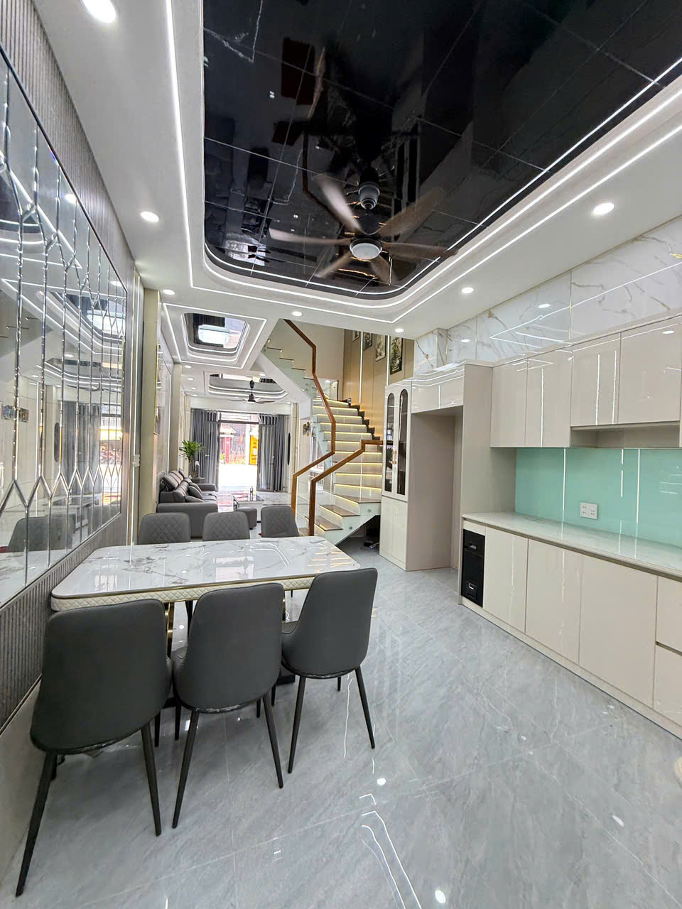 nhà mặt tiền nguyễn hữu cảnh đông hòa hcm
