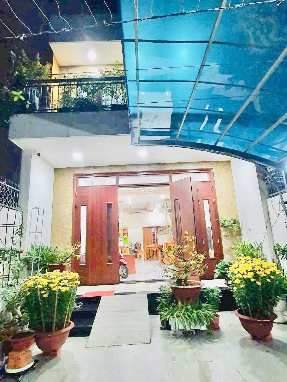 bán nhà gần chợ đông hoà