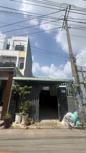 nhà gần trường học dĩ an