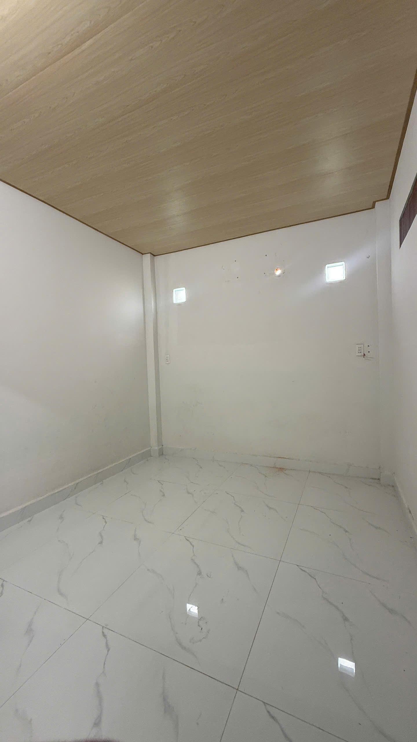 nhà gần trường học dĩ an