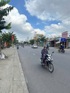 bán mặt tiền dt743B dĩ an