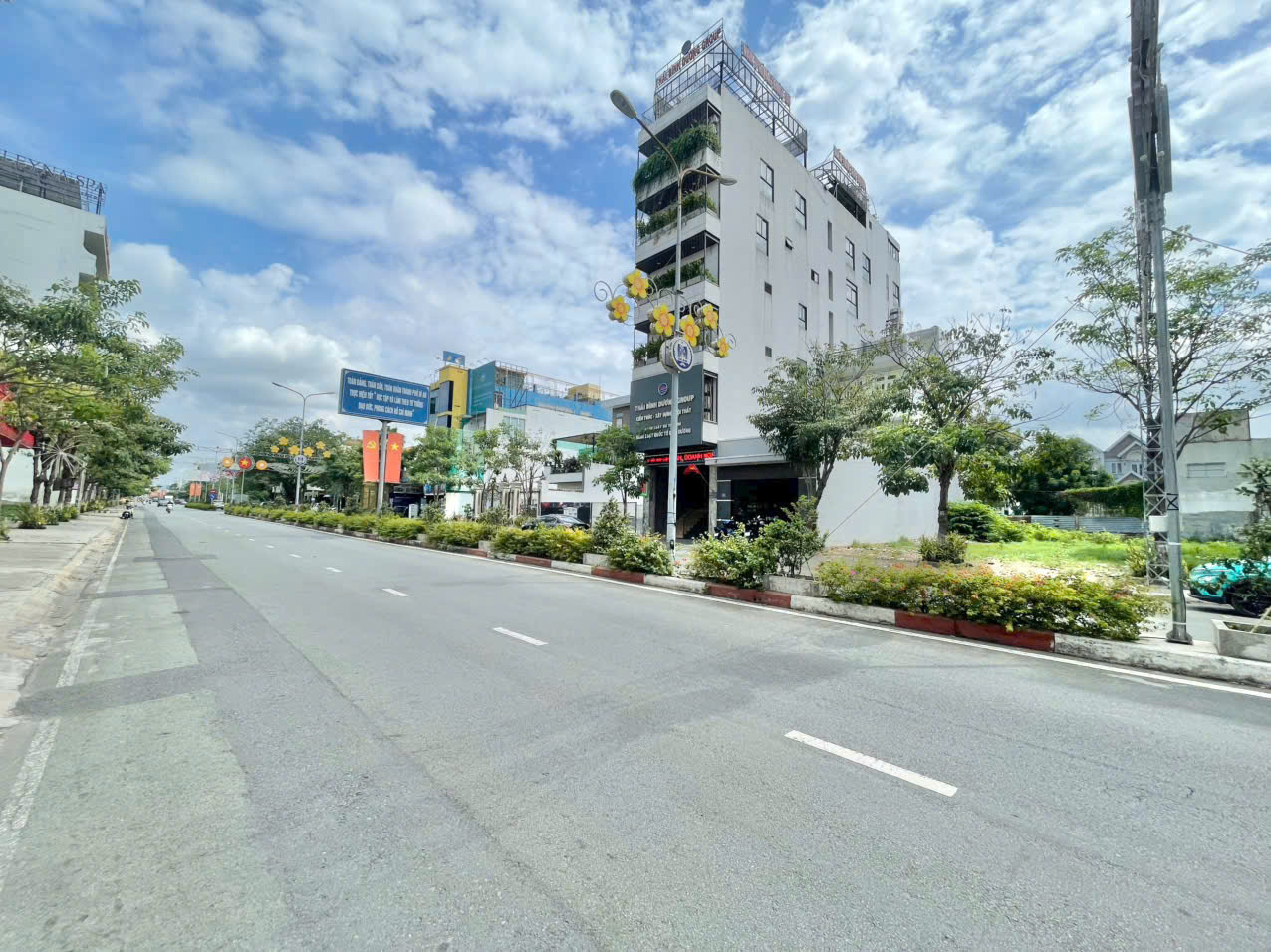 mặt tiền đường số 9 dĩ an