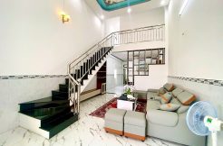 nhà gần ngã tư mồi chợ xóm vắng dĩ an