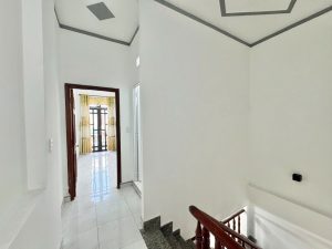 nhà gần vincom