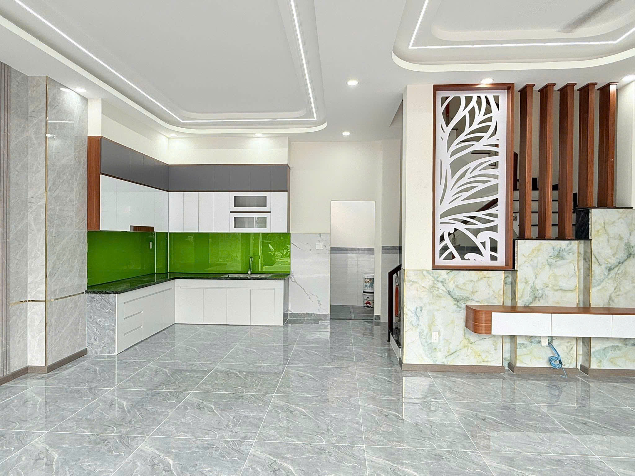 Nhà 1 Trệt 2 Lầu