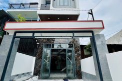 nhà gần bến xe miền đông