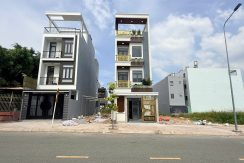 nhà mặt tiền kdc đông hòa