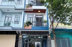 nhà gần chợ dĩ an