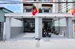 nhà phố gần làng đại học hcm
